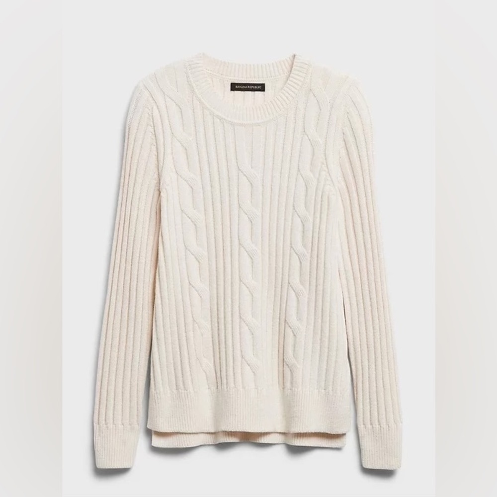 Chunky Cable-Knit Sweater in ivory white